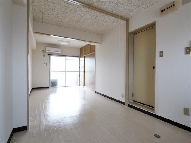 居室・リビング　松山市高砂町　豊洋ハイツ　リビング