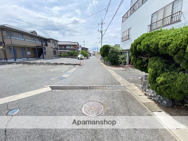 その他　前面道路（その他）まで0m