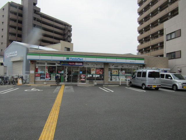 コンビニ　ファミリーマート東住吉杭全店（コンビニ）まで107m