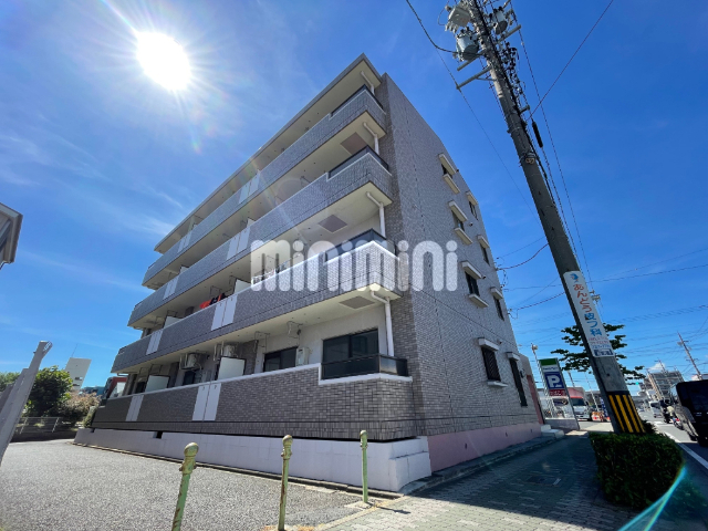 建物外観　オートロック付きのマンション