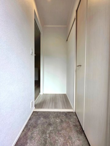 玄関　同間取り別部屋の参考写真