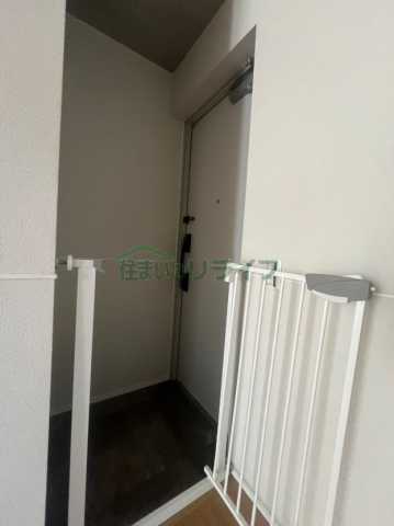 玄関　※参考写真です。同じ間取りの別部屋になります。