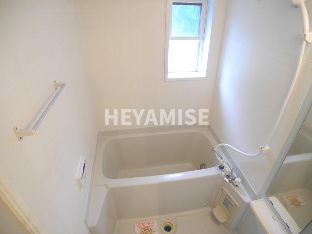 バス・シャワールーム　※室内画像は類似物件のもの