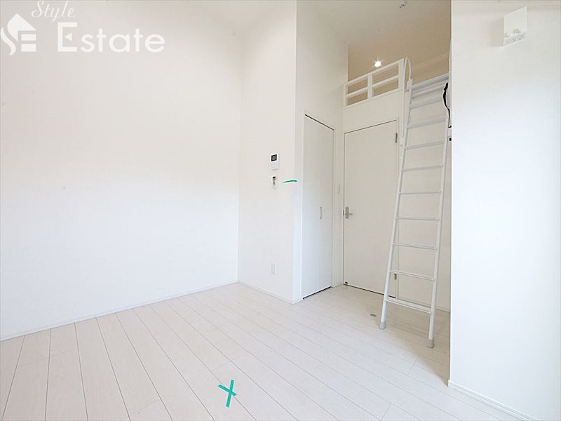 居室・リビング　内装