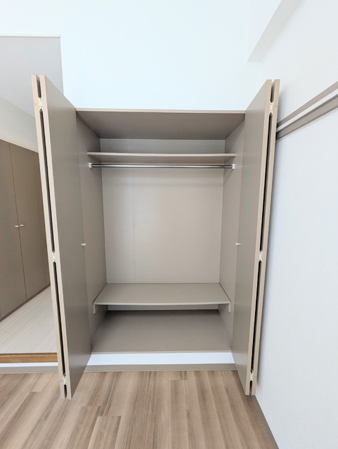 トイレ　温水洗浄便座付きのトイレです♪