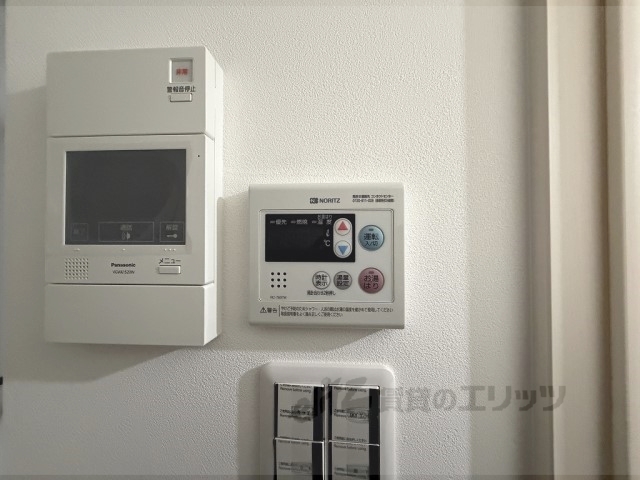 その他設備　給湯器リモコン