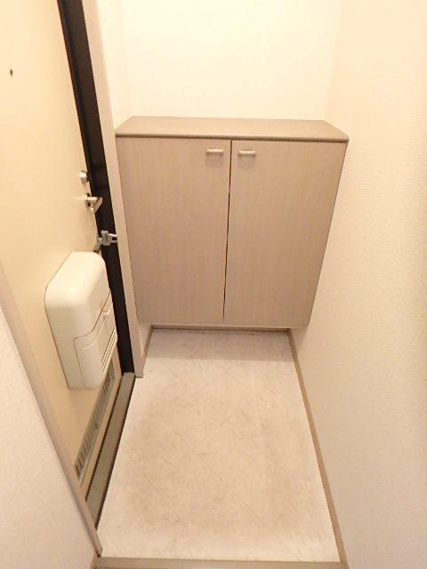 玄関　別号室参照