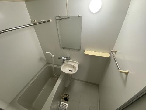 バス・シャワールーム　バス