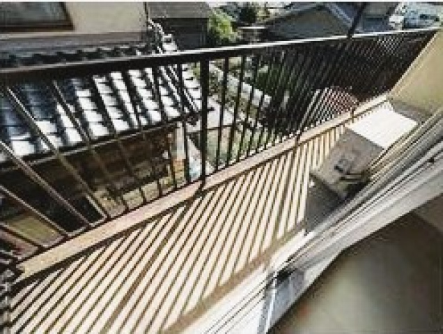 ＪＲ関西本線 王寺駅 バス乗車時間：15分 最寄りバス停で下車 徒歩4分 2階建 築48年の内装写真