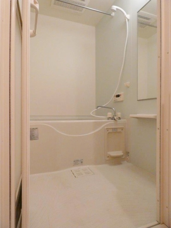 バス・シャワールーム　図面と現状に相違がある場合には現状を優先