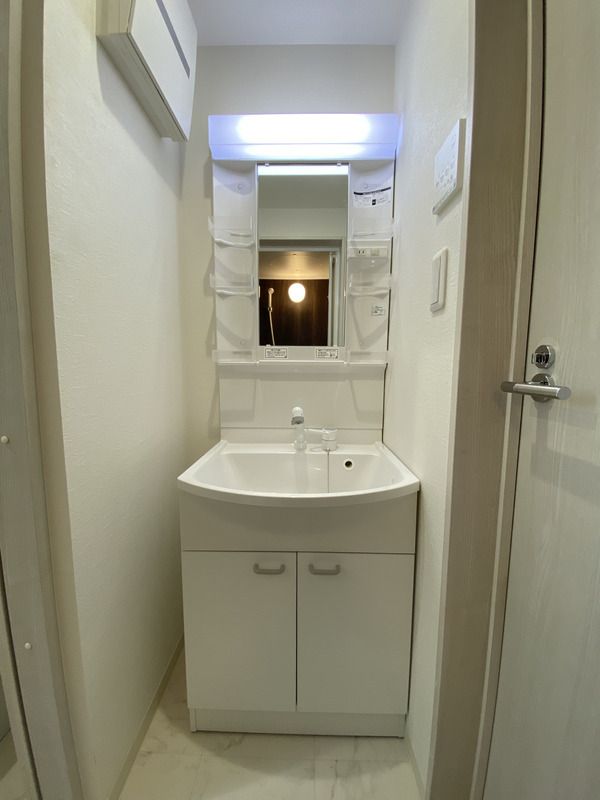 洗面設備　同一仕様写真