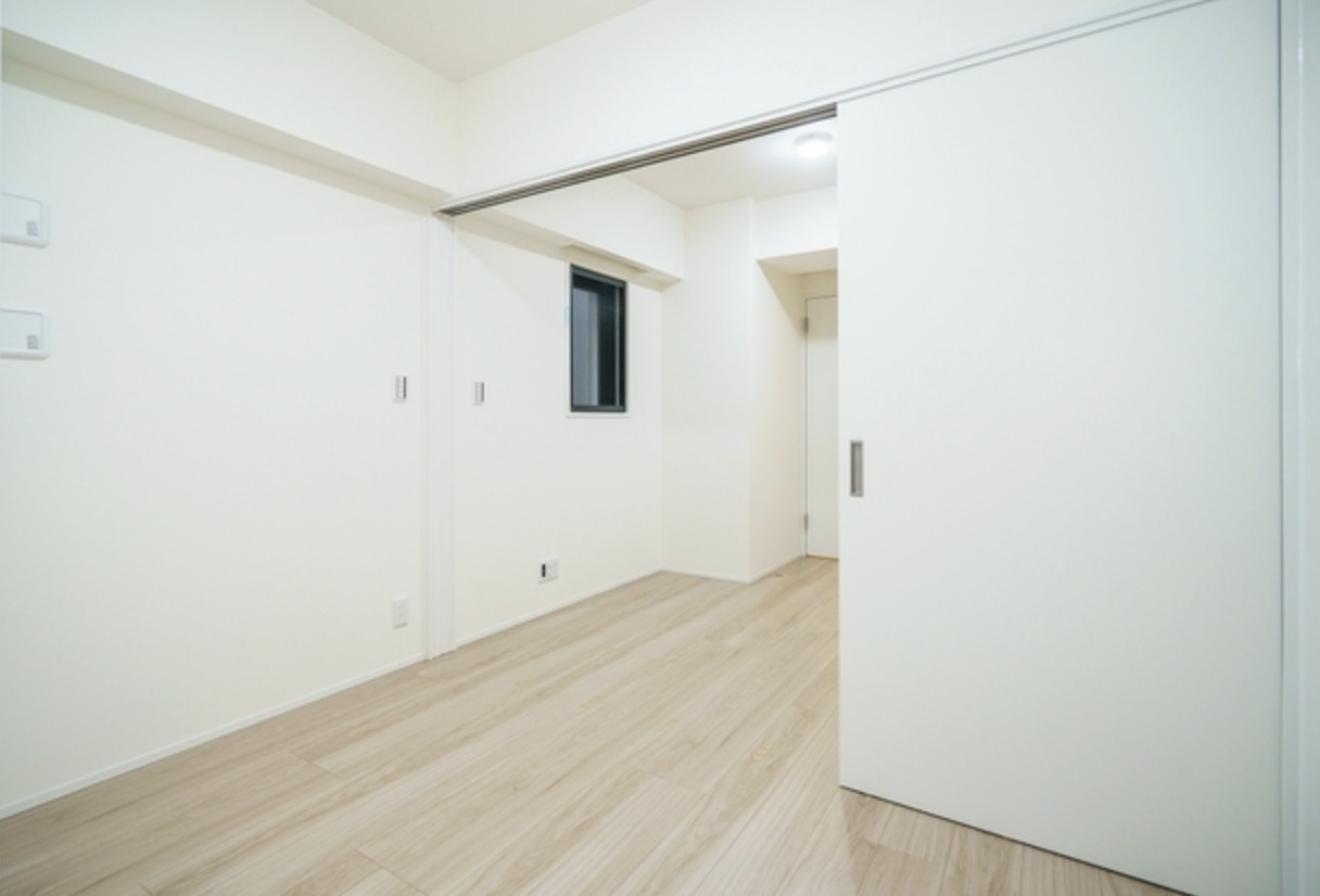 居室・リビング　※別部屋の参考写真です。