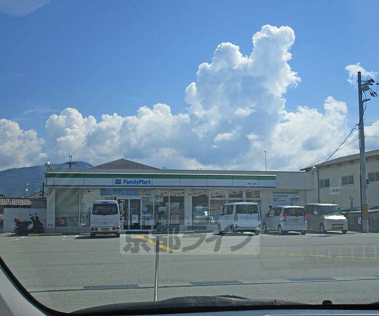 コンビニ　ファミリーマート　南丹八木町店（コンビニ）まで300m