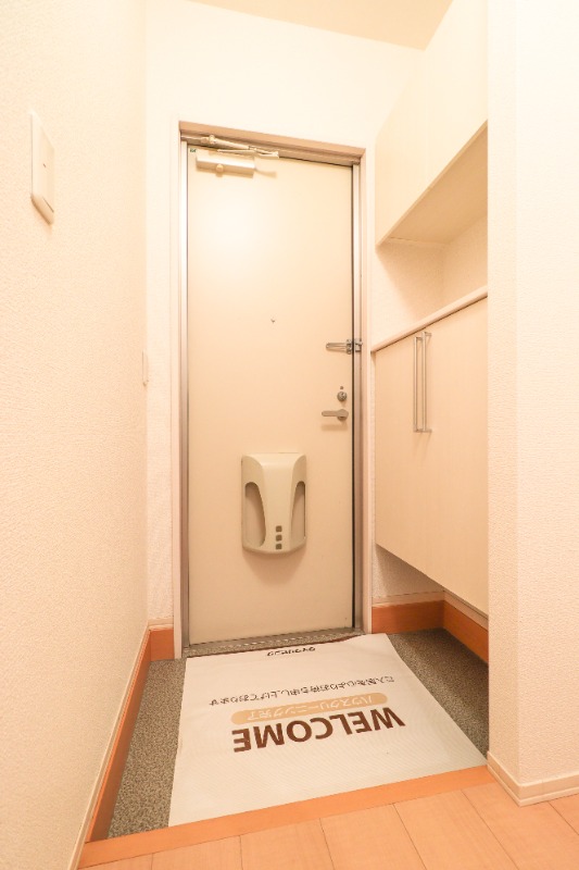 玄関　図面と現状に相違がある場合には現状を優先