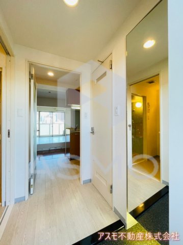 玄関　同マンション別部屋参考写真