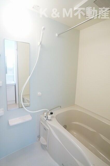 バス・シャワールーム　きれいなお風呂です