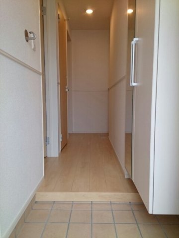 玄関　シンプルで使いやすい玄関です