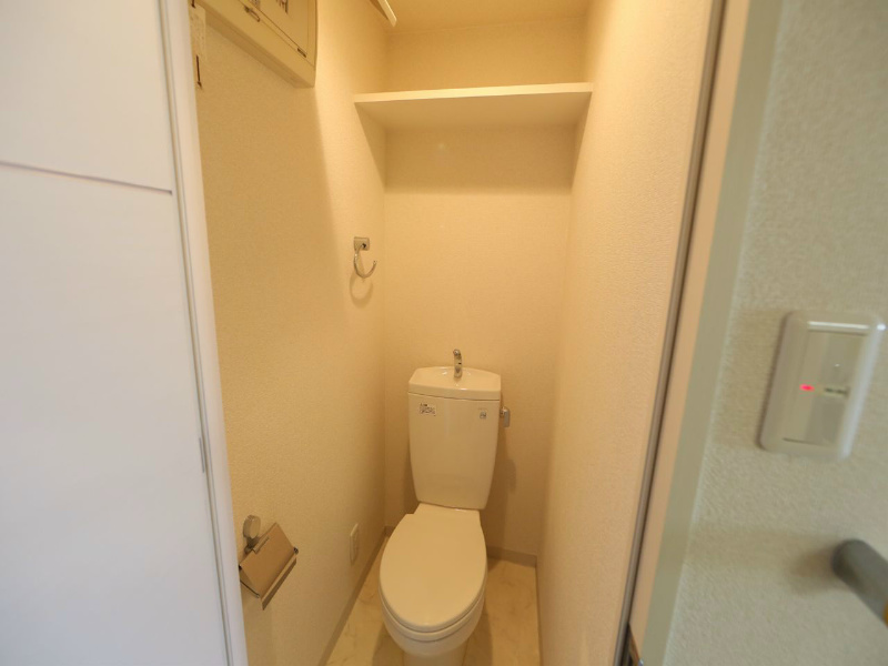 トイレ　トイレ（お風呂トイレ別）温水洗浄暖房便座取付可