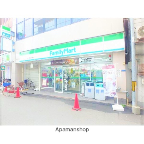 コンビニ　ファミリーマート（コンビニ）まで400m