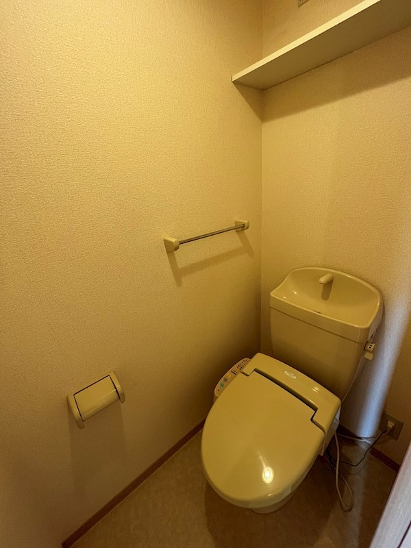 トイレ　別部屋写真