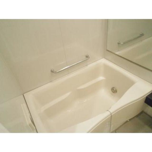 バス・シャワールーム　※写真は同タイプ住戸です。