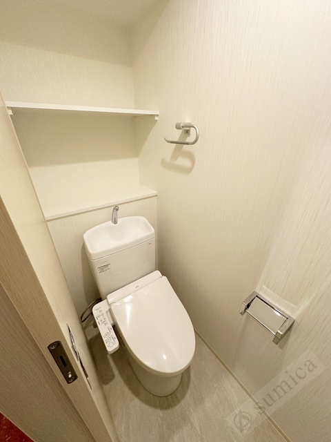 トイレ　温水洗浄便座付き♪♪