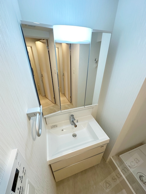 洗面設備　朝の身支度が楽々！！広い洗面＾＾