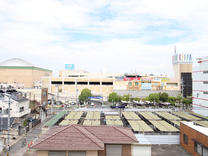 スーパー　長崎屋・ラパーク（スーパー）まで699m