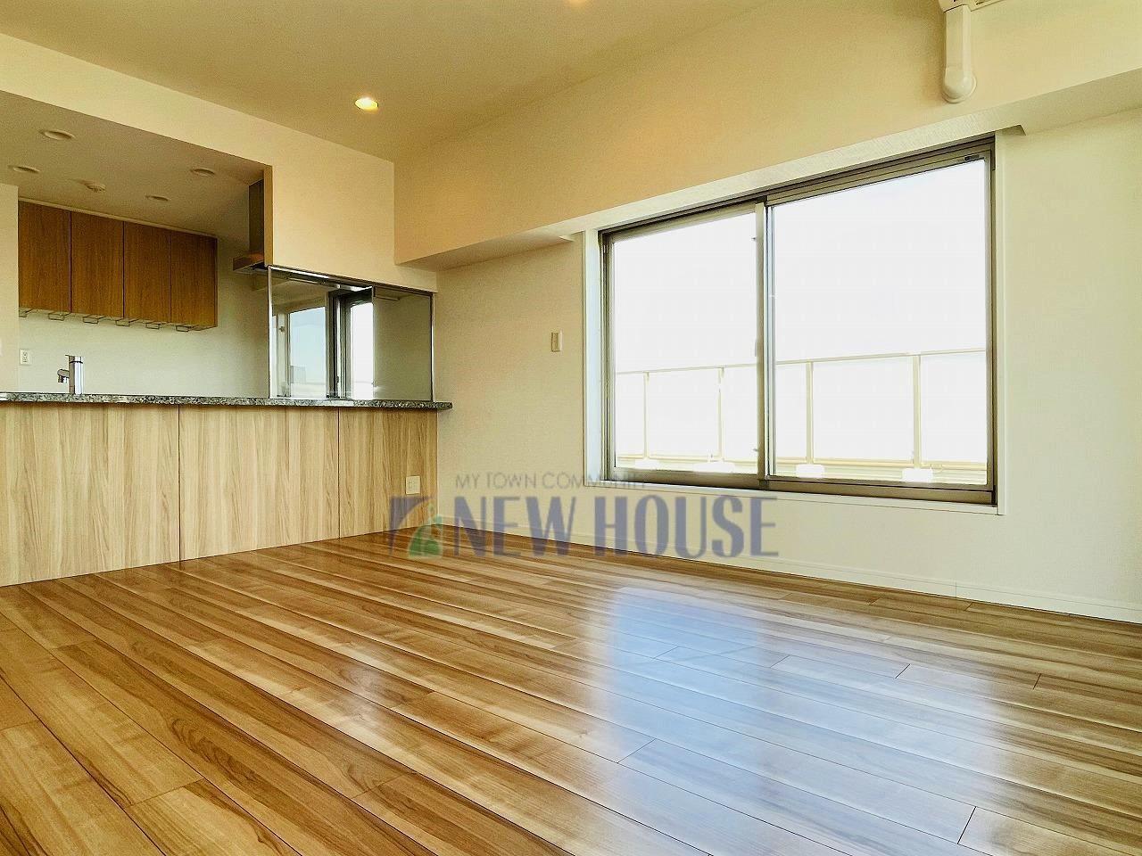 居室・リビング　角住戸・広々と心地の良いリビング