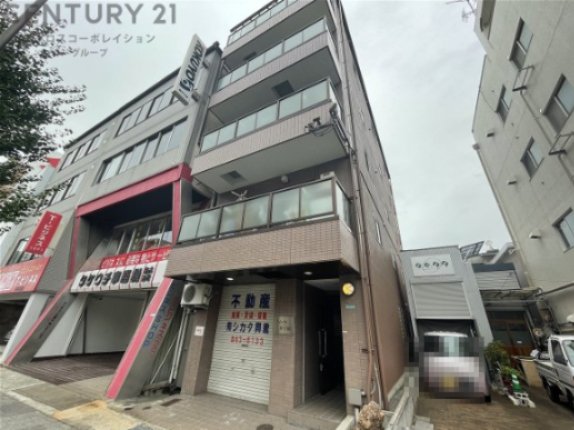 建物外観　オートロック付きで安心のセキュリティ♪