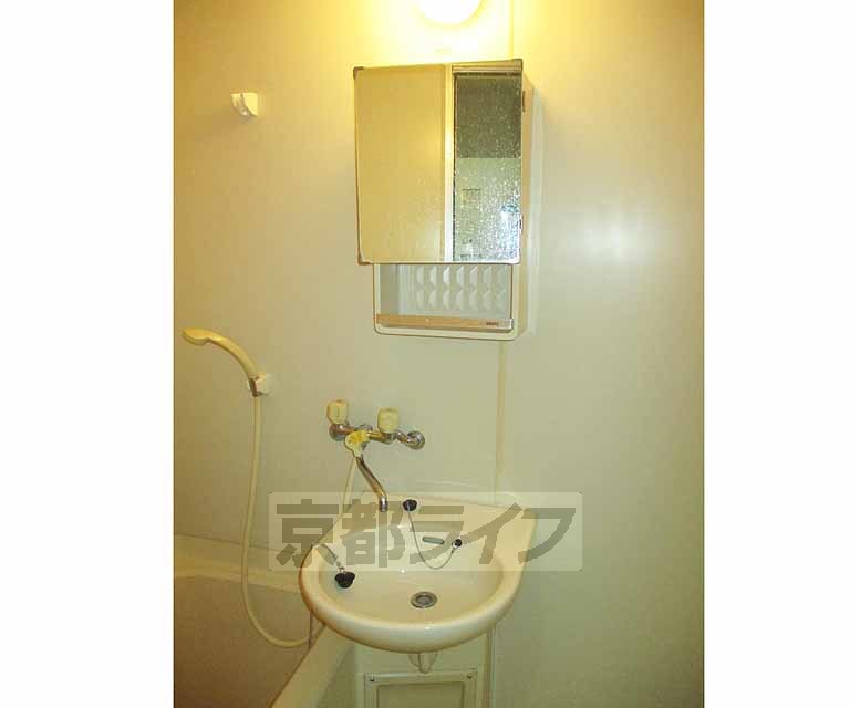 居室・リビング　広々とした部屋です。