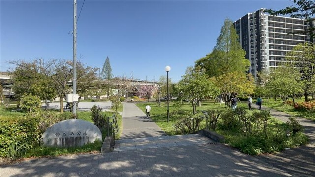 ドラックストア　ドラッグセイムス与野鈴谷店（ドラッグストア）まで386m