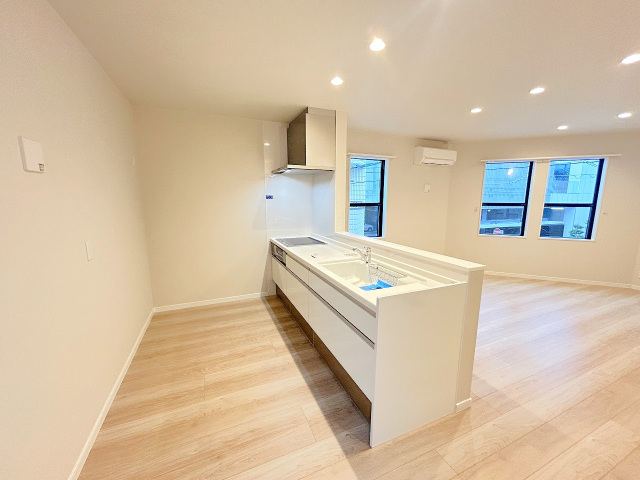 居室・リビング　別号室の写真です