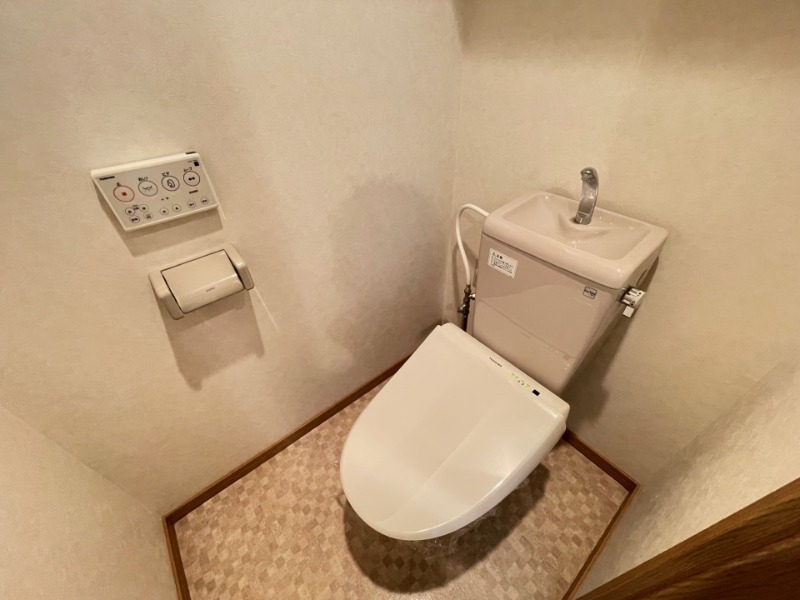 トイレ　別号室イメージ