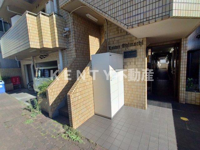 エントランス　ゆとりのあるエントランスです