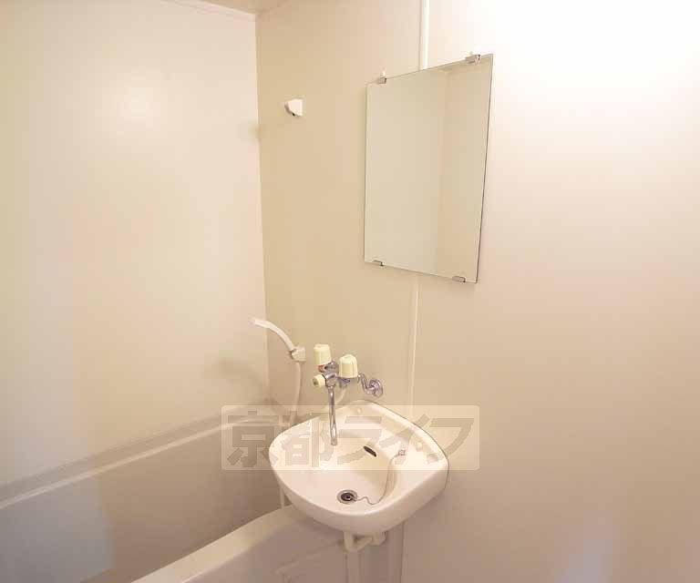 洗面設備　洗面台です。