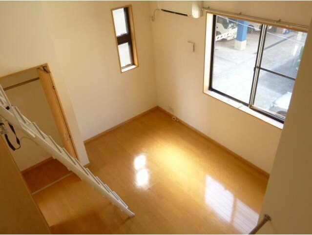 居室・リビング　開放感のあるゆったりとしたお部屋です♪