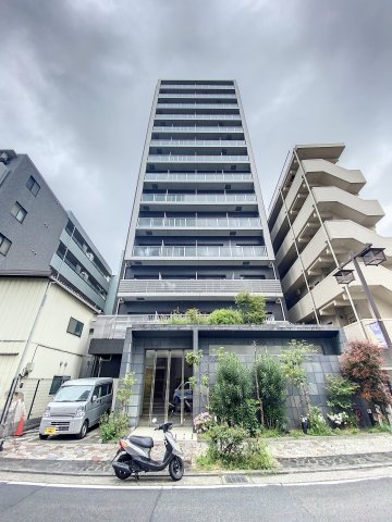 建物外観　最寄り駅から徒歩4分の駅近マンションです。