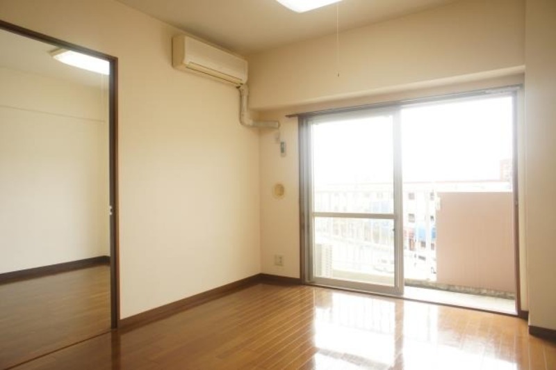 居室・リビング　図面と現状に相違がある場合には現状を優先