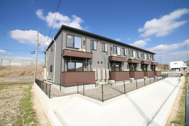 建物外観　シャルムコート　建物外観