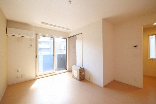 居室・リビング　別号室