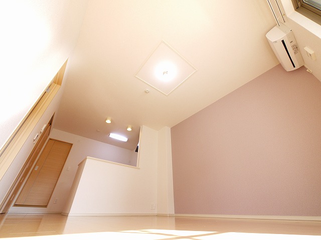 居室・リビング　ゆったり過ごせる居間です