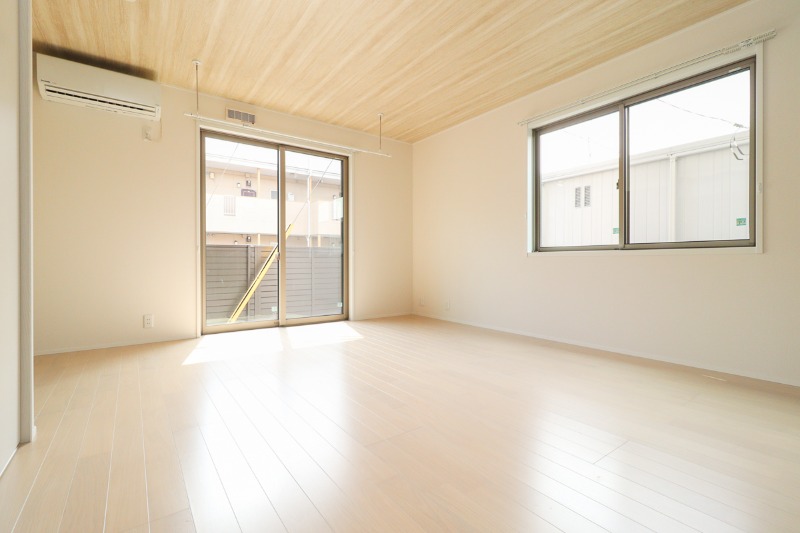 居室・リビング　図面と現状に相違がある場合には現状を優先