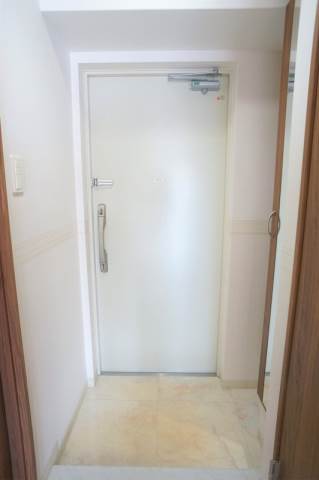 玄関　別号室