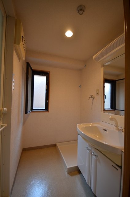 洗面設備　別号室の写真です