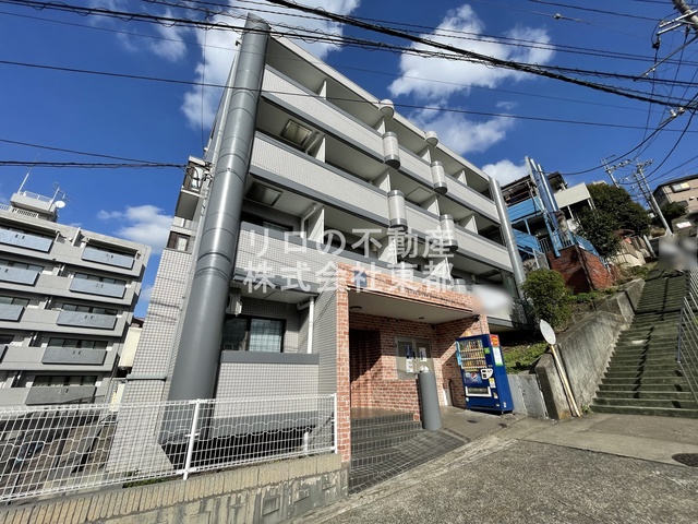 建物外観　丈夫で安心の鉄筋コンクリート造マンションです☆