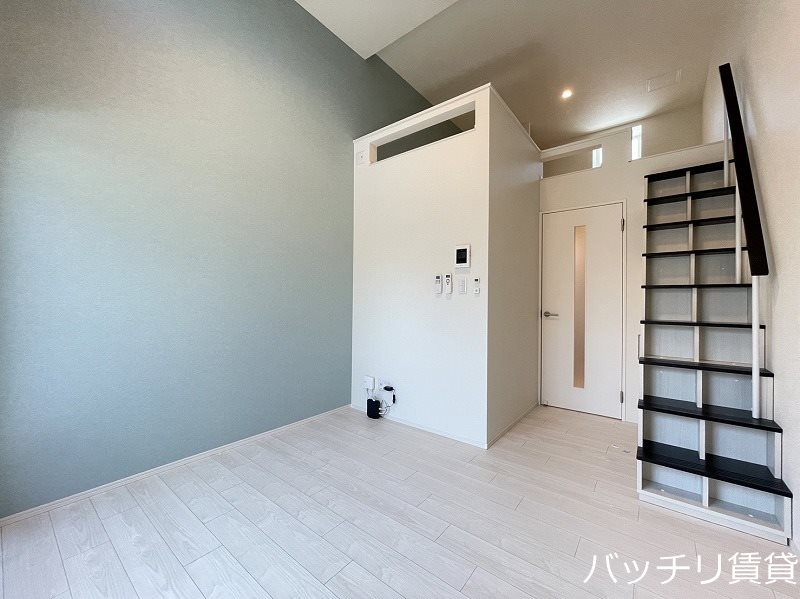 居室・リビング　画像は同型タイプの為、現状を優先致します。