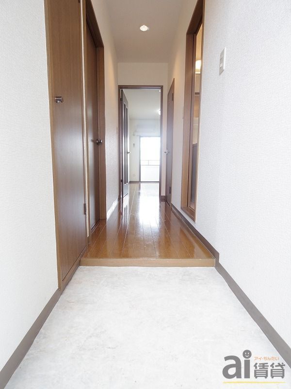 玄関　※同仕様写真です