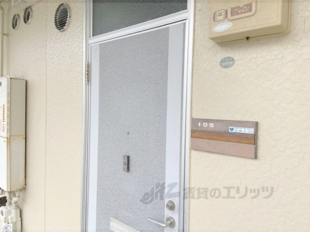 玄関　インターホン