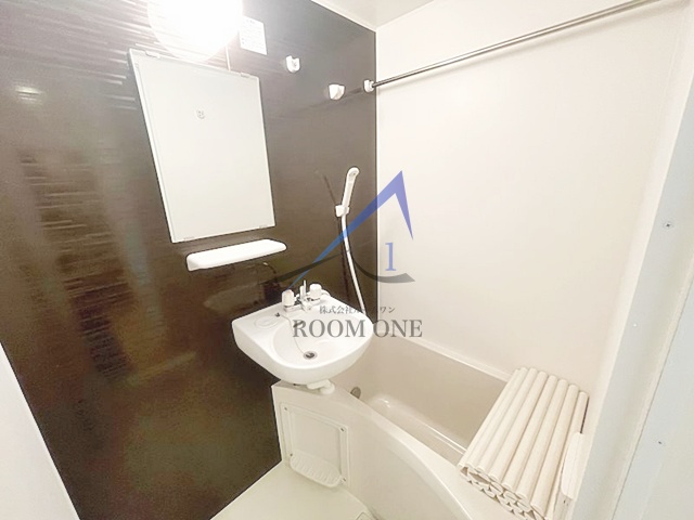 バス・シャワールーム　お風呂です。